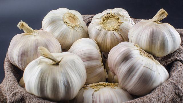 買大蒜有訣竅，學(xué)會看這4個地方，買到的都是優(yōu)質(zhì)好蒜