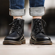 請問哪個牌子的皮鞋比較好？